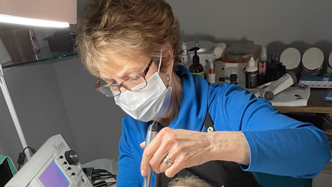 Linda Perkins offers Energy Light Rejuvenation Facial Therapy in Wells, York ... close to Ogunquit, Kennebunk, Kennebunkport